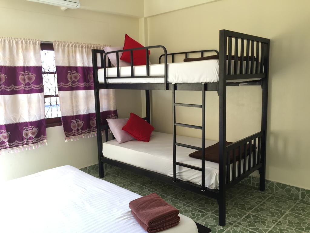 Tid Tarad Hostel ホアヒン郡 エクステリア 写真