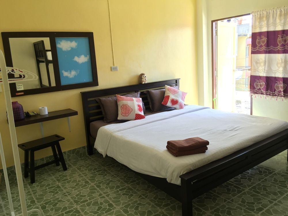 Tid Tarad Hostel ホアヒン郡 エクステリア 写真