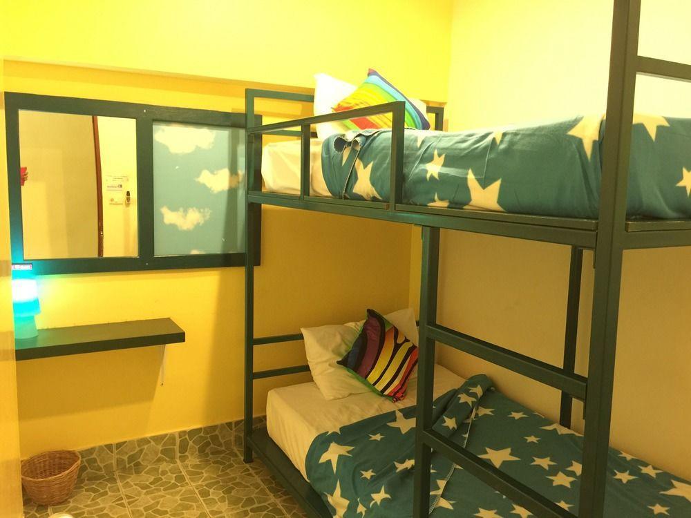 Tid Tarad Hostel ホアヒン郡 エクステリア 写真