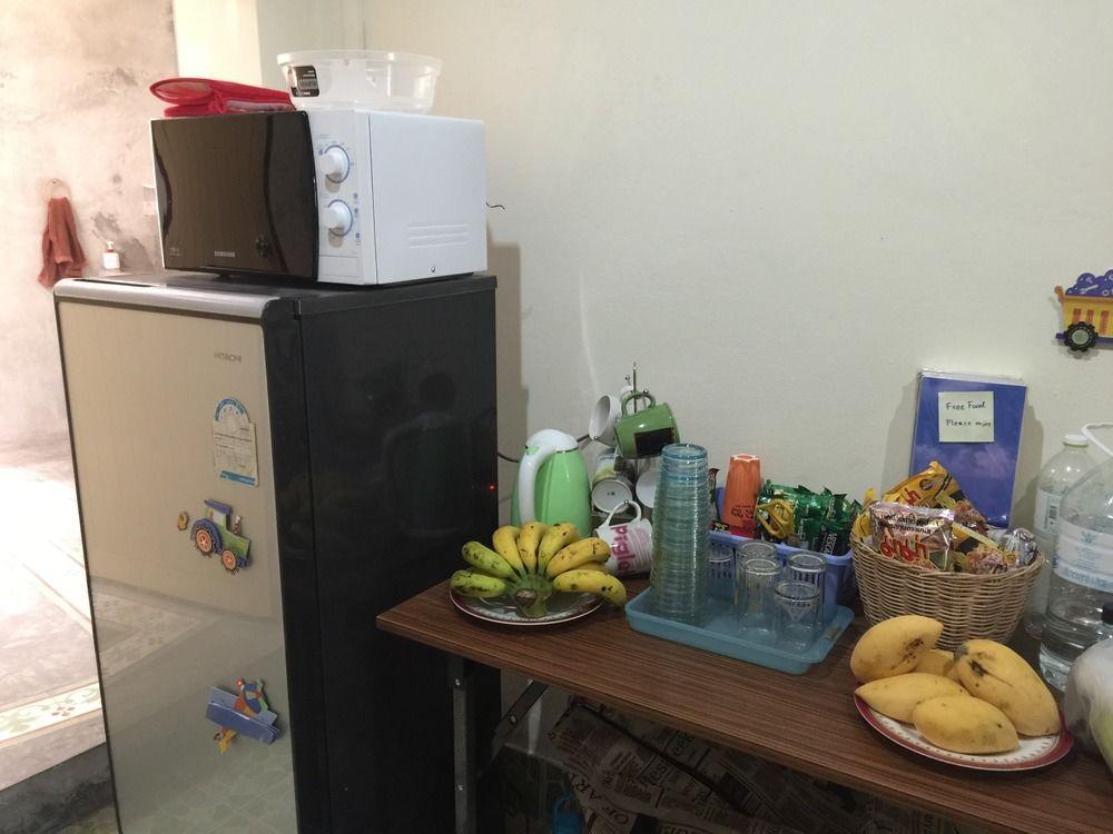 Tid Tarad Hostel ホアヒン郡 エクステリア 写真