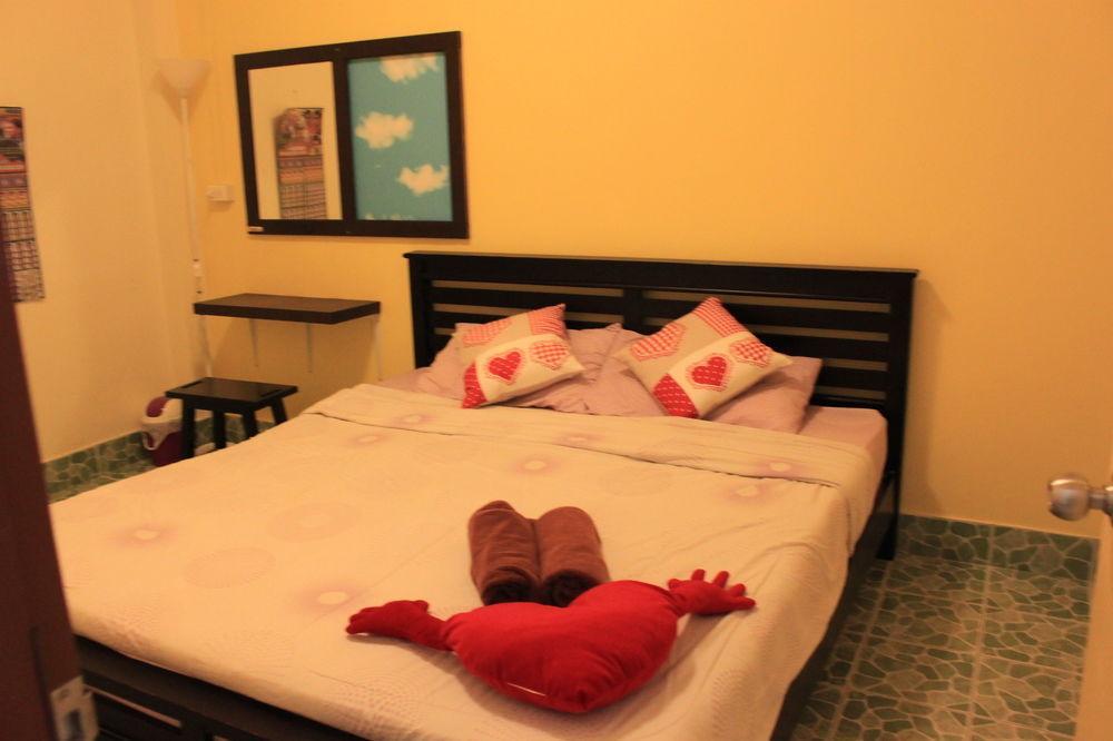 Tid Tarad Hostel ホアヒン郡 エクステリア 写真