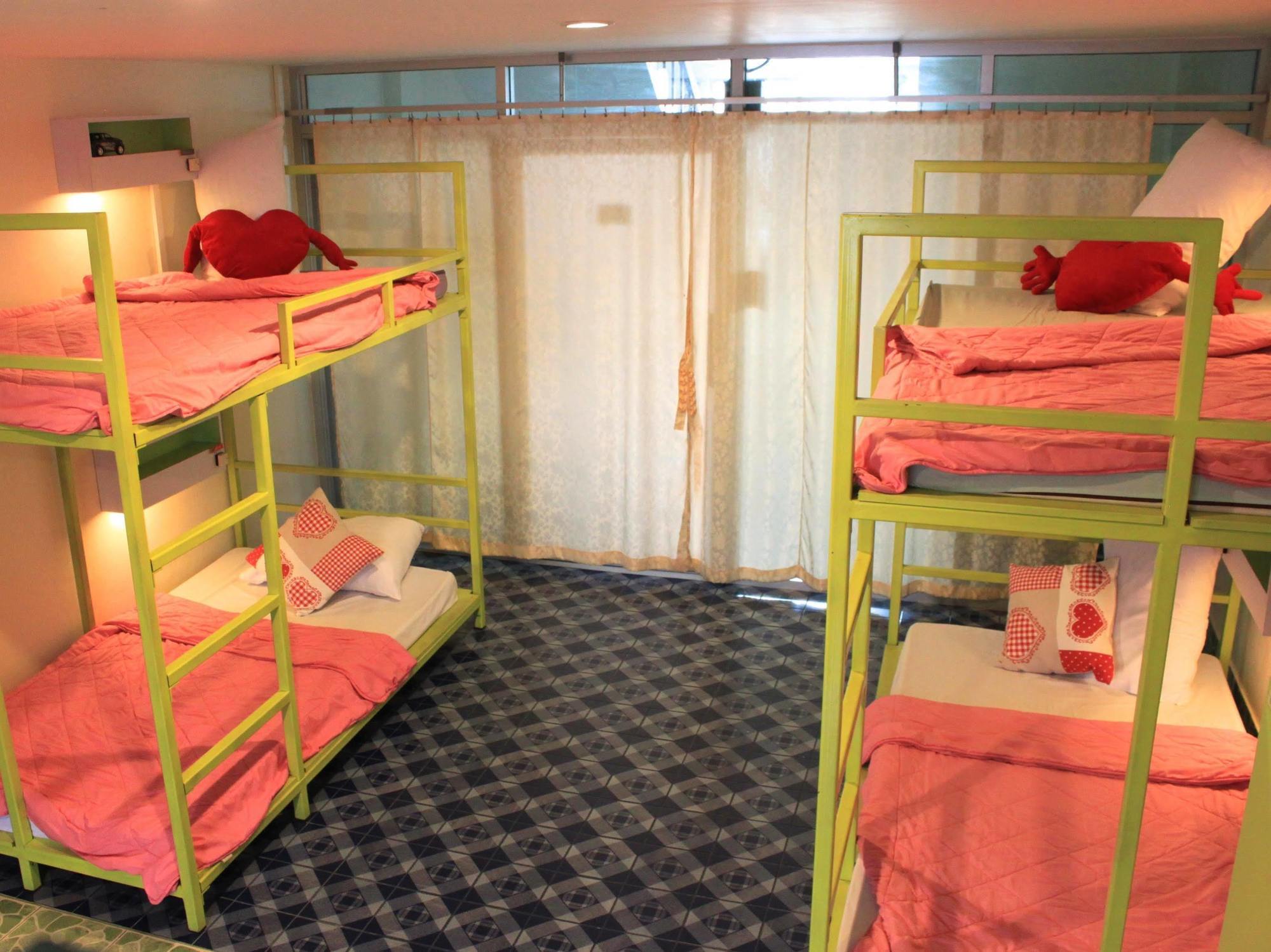 Tid Tarad Hostel ホアヒン郡 エクステリア 写真
